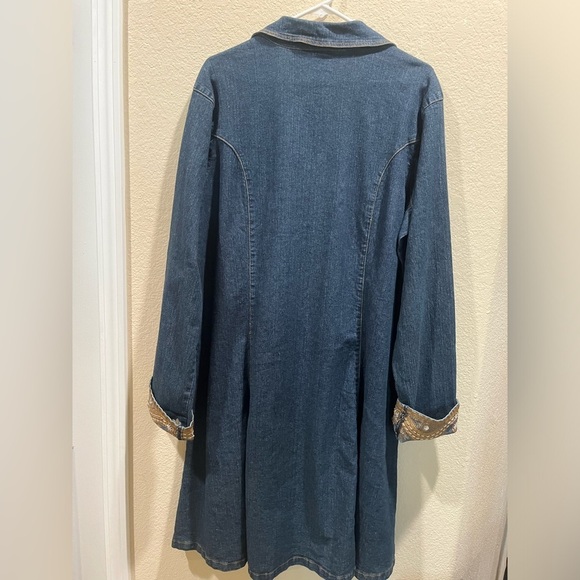 ASHRO Embroidered Denim Long Coat, WESTERN COWGIRL, SIZE XXL. - Picture 6 of 8
